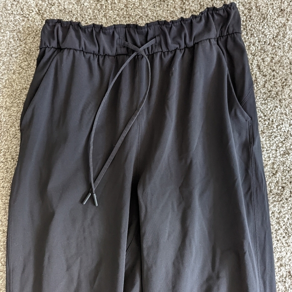 Lululemon Jet Set Crop - Picture 5 of 8